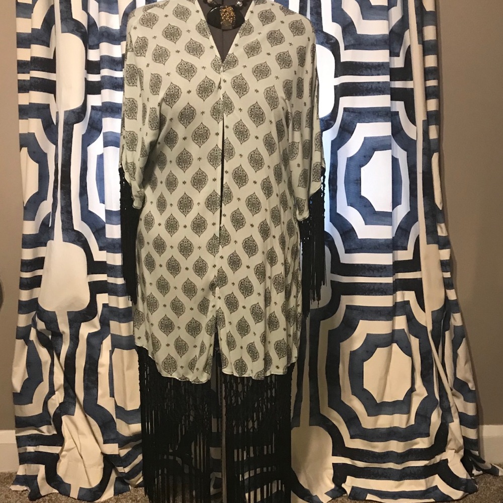 Jacket: Cover-up
